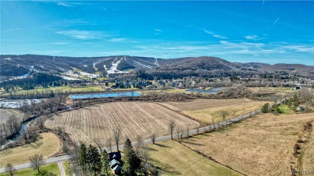 6152 Sugartown Road, Ellicottville, NY 14731