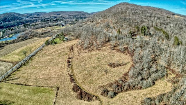 6152 Sugartown Road, Ellicottville, NY 14731