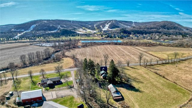 6152 Sugartown Road, Ellicottville, NY 14731