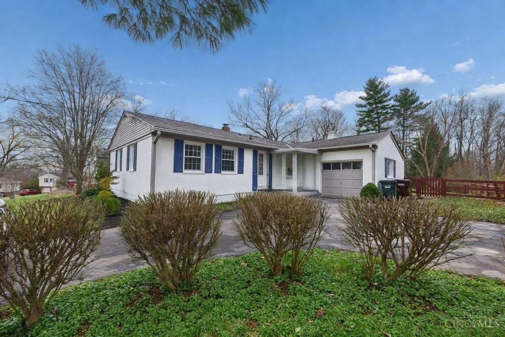 357 Meadowcrest Road, Springfield Twp., OH 45231