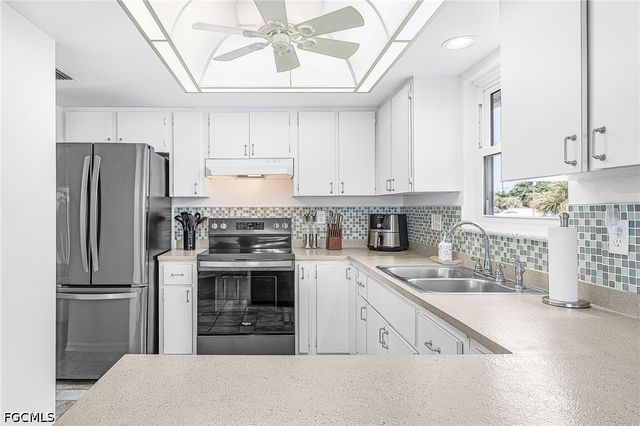 2510 Rose AVE, St James City, FL 33956