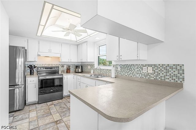 2510 Rose AVE, St James City, FL 33956