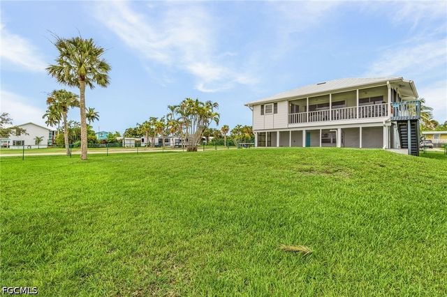 2510 Rose AVE, St James City, FL 33956