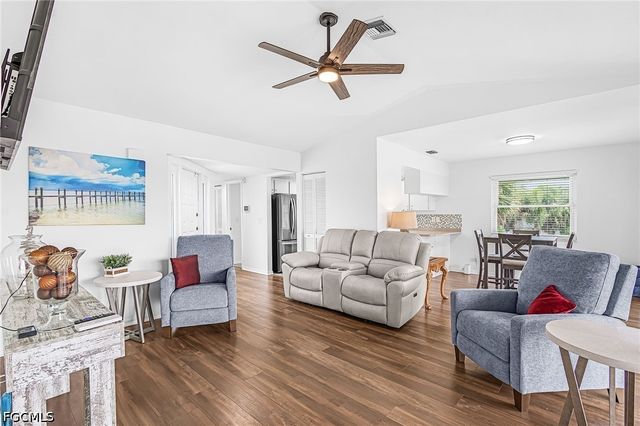 2510 Rose AVE, St James City, FL 33956