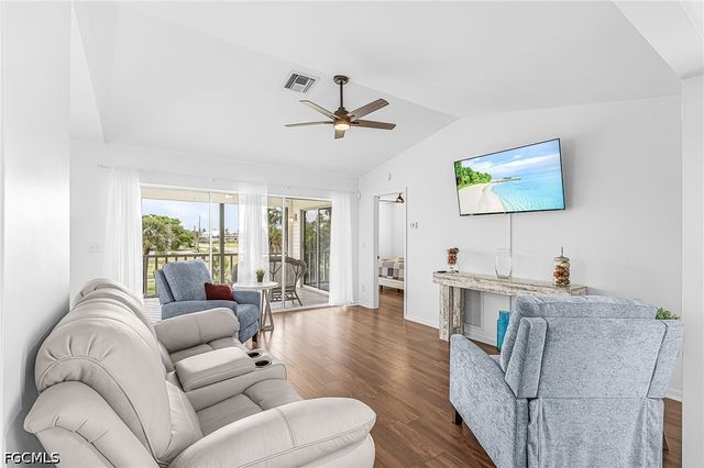 2510 Rose AVE, St James City, FL 33956