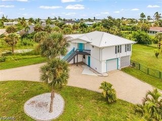 2510 Rose AVE, St James City, FL 33956