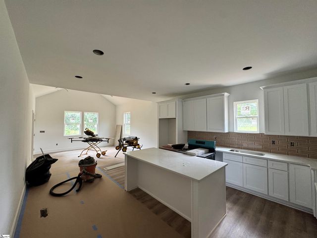 112 Hillcrest Circle, Anderson, SC 29624