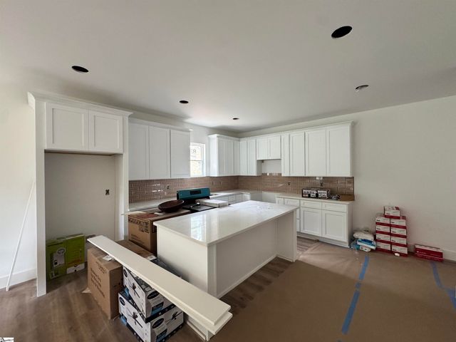 112 Hillcrest Circle, Anderson, SC 29624