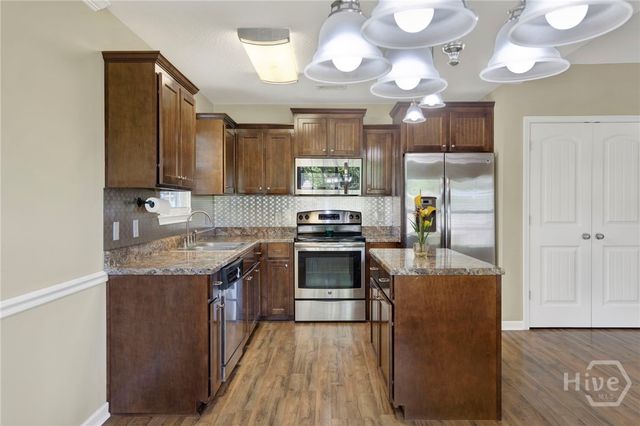104 S Kingsley Drive, Guyton, GA 31312
