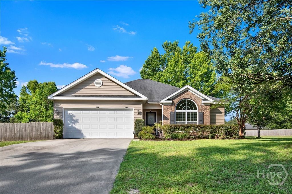 104 S Kingsley Drive, Guyton, GA 31312