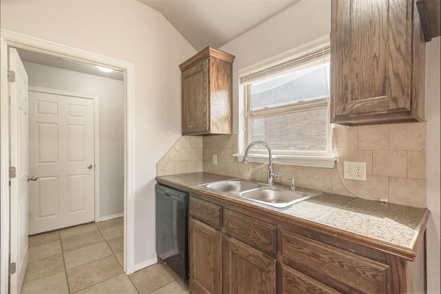 12805 SE 18th Street, Choctaw, OK 73020