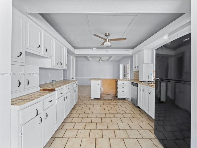 3310 NW 66th St, Fort Lauderdale, FL 33309