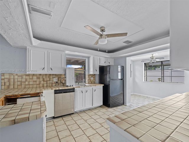 3310 NW 66th St, Fort Lauderdale, FL 33309