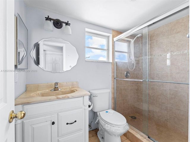 3310 NW 66th St, Fort Lauderdale, FL 33309