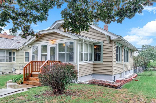 300 Van Buren Avenue, Saint Paul, MN 55103
