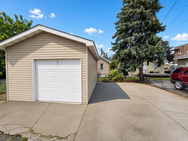 300 Van Buren Avenue, Saint Paul, MN 55103