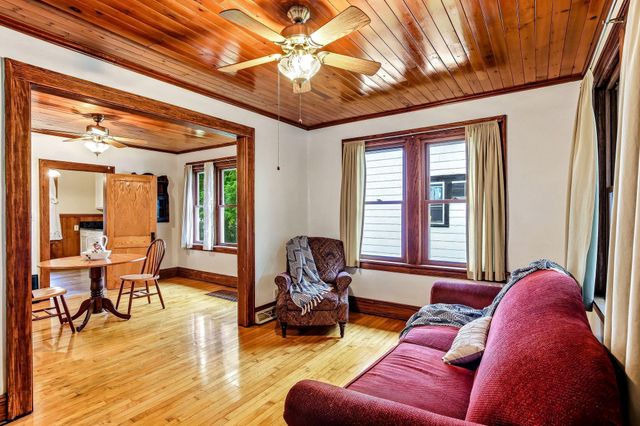 300 Van Buren Avenue, Saint Paul, MN 55103