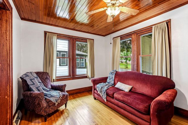 300 Van Buren Avenue, Saint Paul, MN 55103