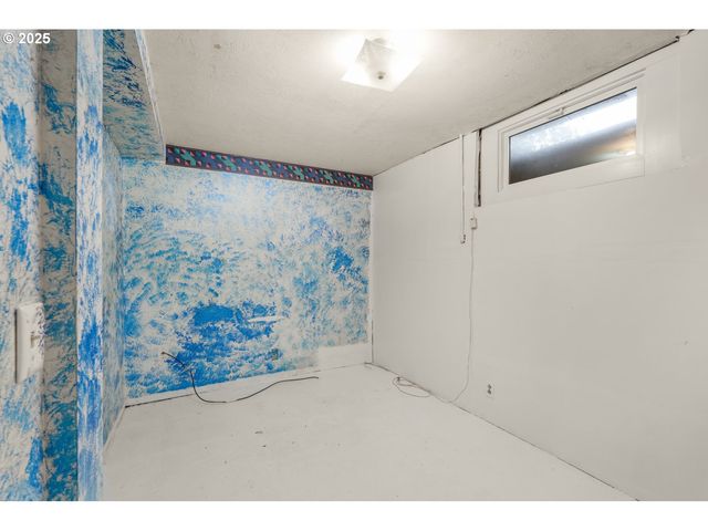 405 Ne 115TH Cir, Vancouver, WA 98685