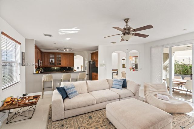 11558 NW 84th St, Doral, FL 33178