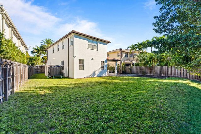 11558 NW 84th St, Doral, FL 33178