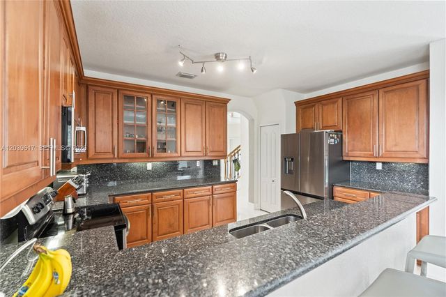 11558 NW 84th St, Doral, FL 33178