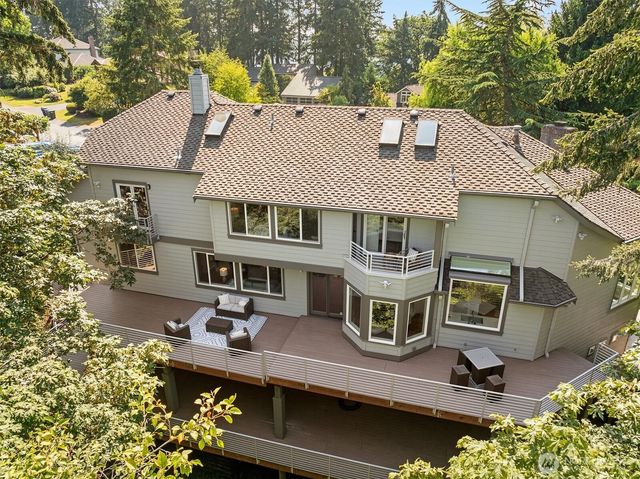 17410 102nd Avenue NE, Bothell, WA 98011