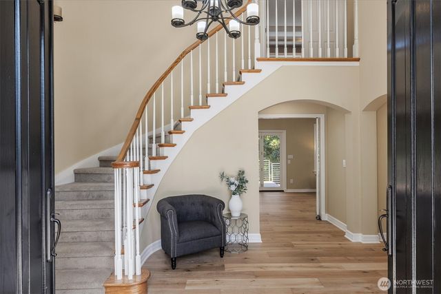17410 102nd Avenue NE, Bothell, WA 98011
