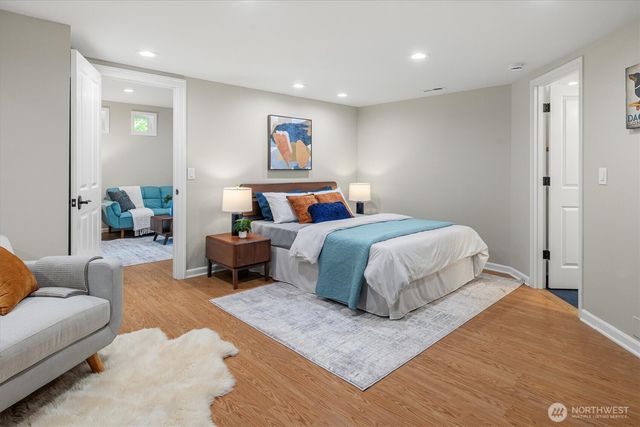 17410 102nd Avenue NE, Bothell, WA 98011