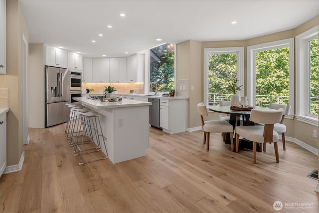 17410 102nd Avenue NE, Bothell, WA 98011
