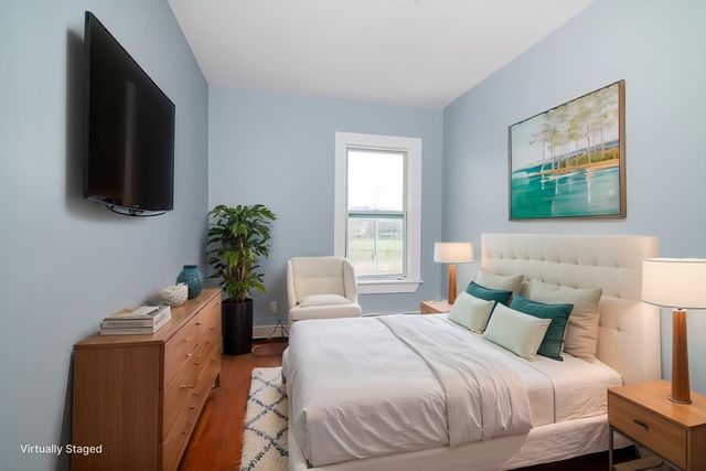 79 Gilbert St, Quincy, MA 02169