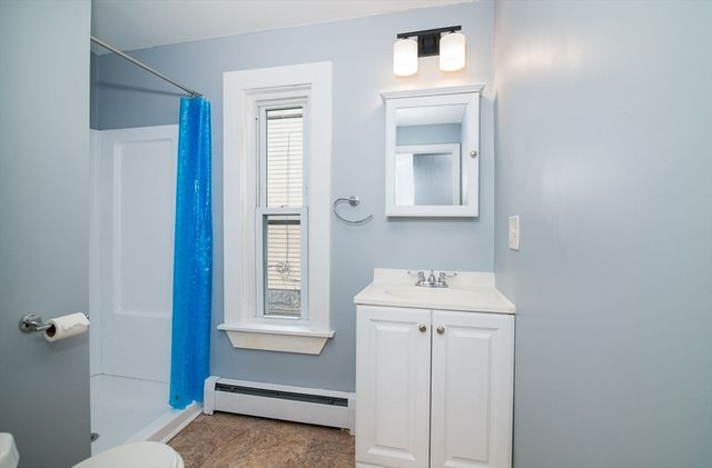 79 Gilbert St, Quincy, MA 02169