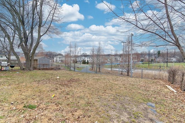 79 Gilbert St, Quincy, MA 02169