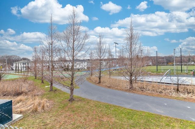 79 Gilbert St, Quincy, MA 02169