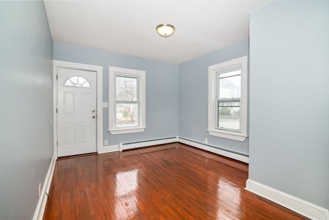 79 Gilbert St, Quincy, MA 02169