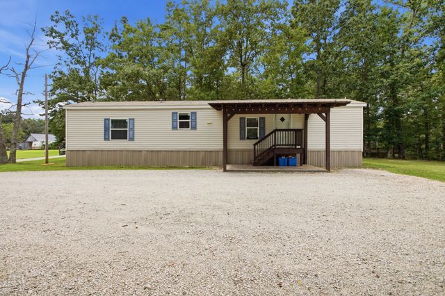 261 Joe Ave, Hohenwald, TN 38462