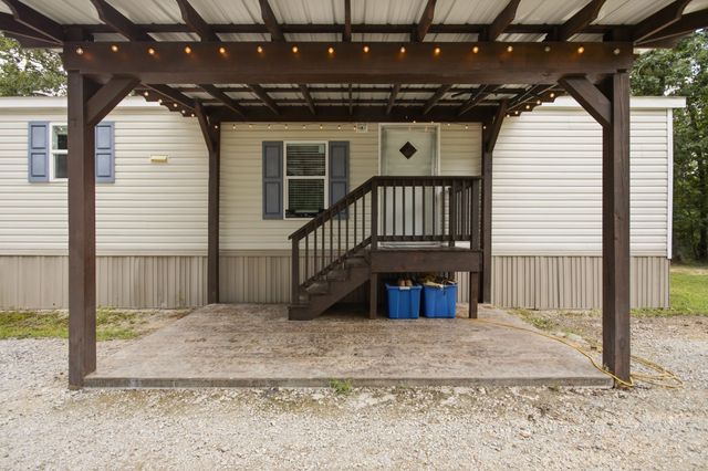 261 Joe Ave, Hohenwald, TN 38462