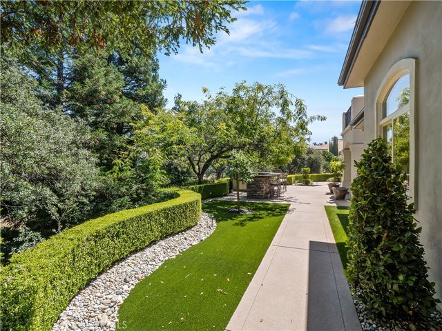 21998 Brighton Crest, Friant, CA 93626