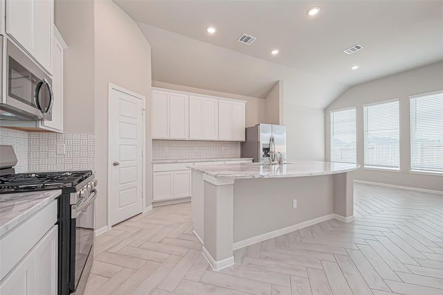 205 Paseo Park Drive, Brookshire, TX 77423