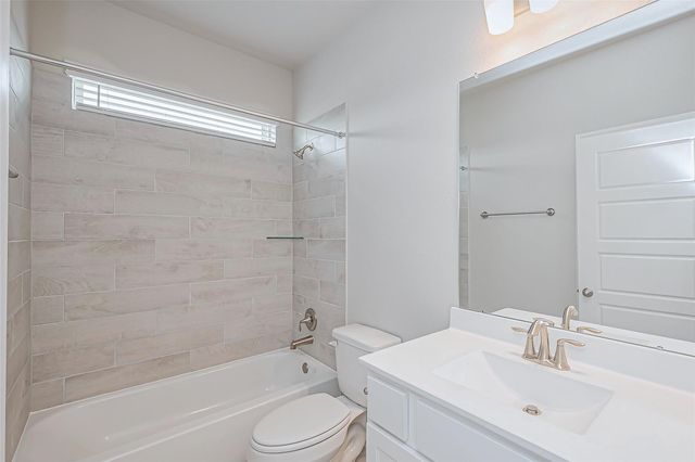 205 Paseo Park Drive, Brookshire, TX 77423