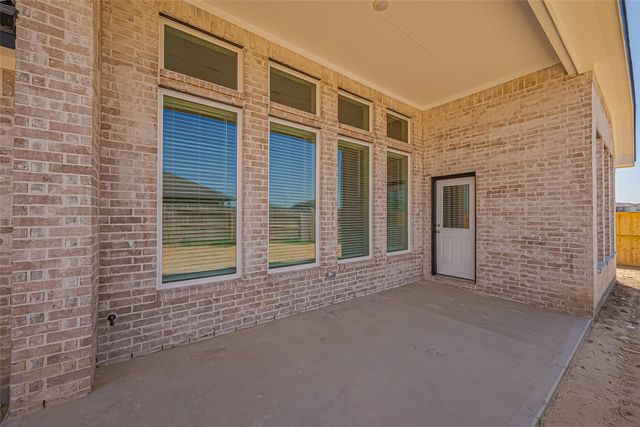 205 Paseo Park Drive, Brookshire, TX 77423