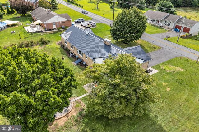 5631 LISCHEYS CHURCH RD, Spring Grove, PA 17362
