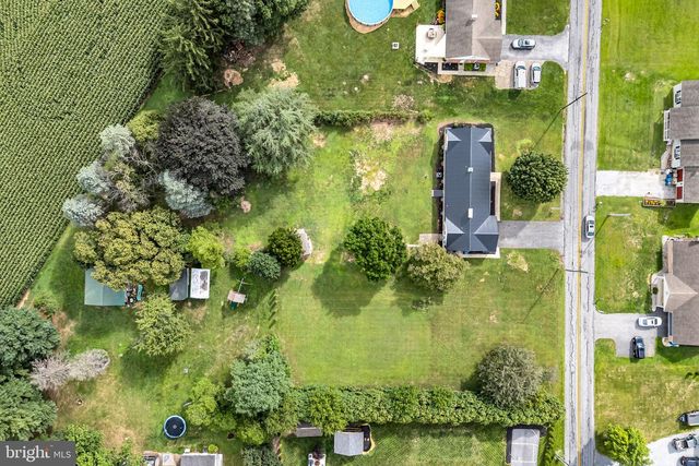 5631 LISCHEYS CHURCH RD, Spring Grove, PA 17362