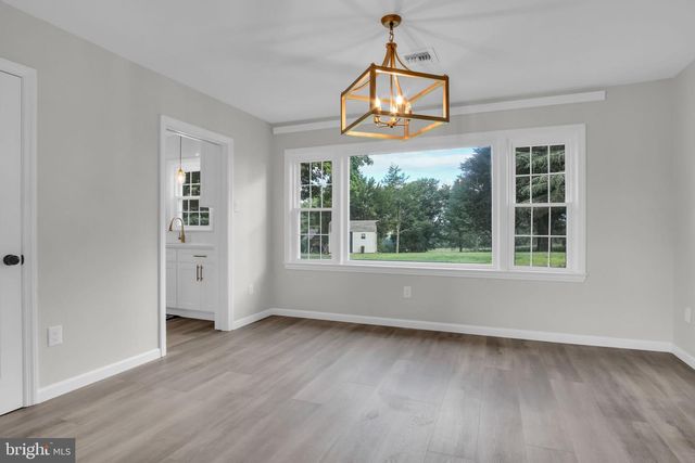 5631 LISCHEYS CHURCH RD, Spring Grove, PA 17362