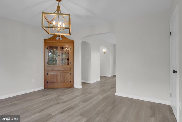 5631 LISCHEYS CHURCH RD, Spring Grove, PA 17362