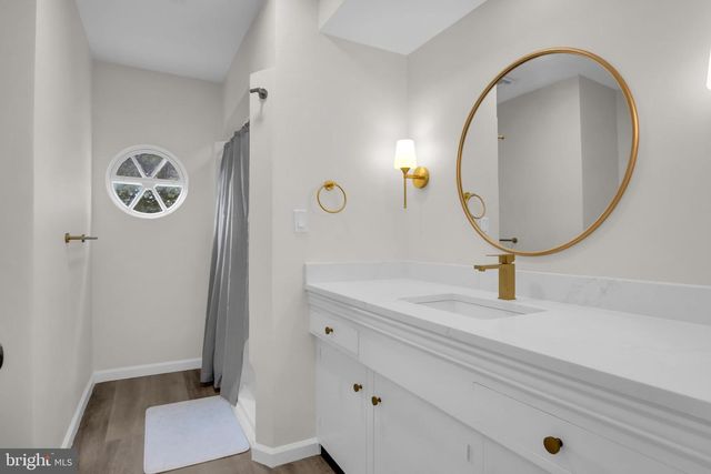 5631 LISCHEYS CHURCH RD, Spring Grove, PA 17362