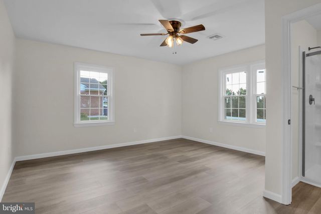 5631 LISCHEYS CHURCH RD, Spring Grove, PA 17362