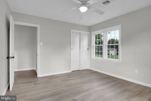5631 LISCHEYS CHURCH RD, Spring Grove, PA 17362
