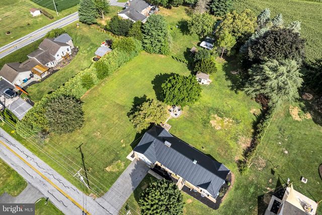 5631 LISCHEYS CHURCH RD, Spring Grove, PA 17362