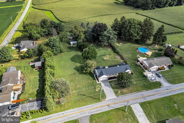 5631 LISCHEYS CHURCH RD, Spring Grove, PA 17362